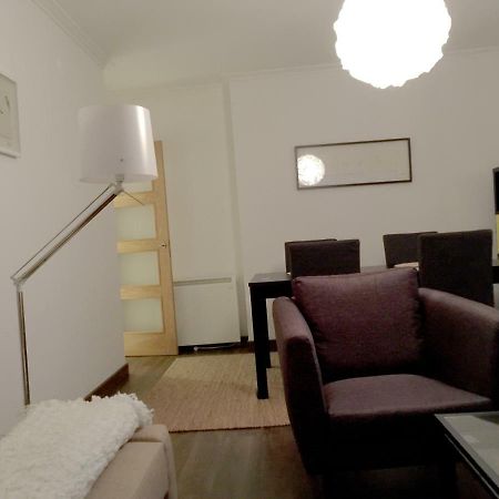 Апартаменти Apartamento Vilanova Віланова-де-Ароуса Екстер'єр фото
