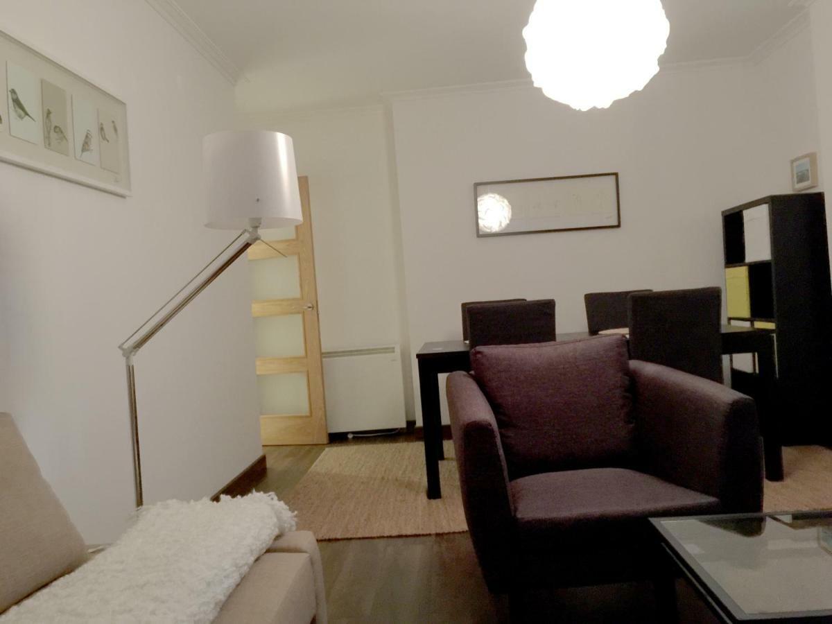 Апартаменти Apartamento Vilanova Віланова-де-Ароуса Екстер'єр фото